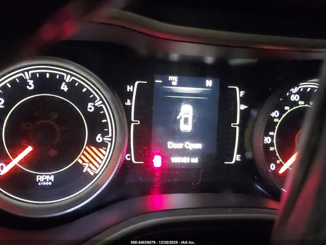 1C4PJLCB5FW782554 Jeep Cherokee Latitude