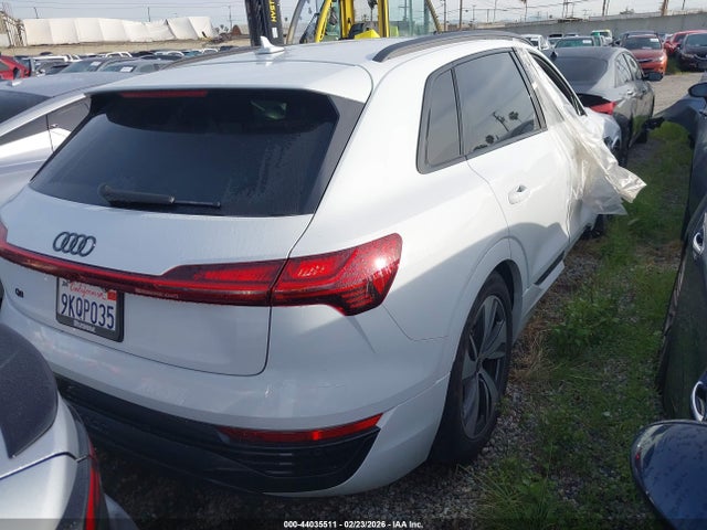 2024 AUDI Q8 E-TRON WA14AAGEXRB043049 Photo 3
