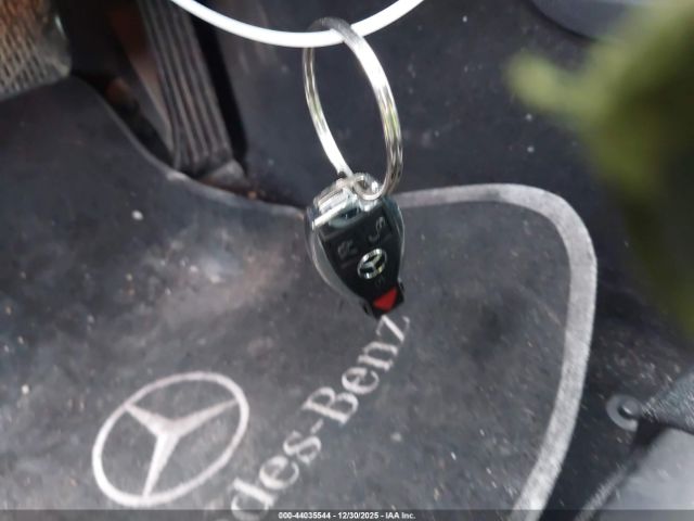 2011 MERCEDES-BENZ E 550 WDDHF9AB3BA414897 Photo 10