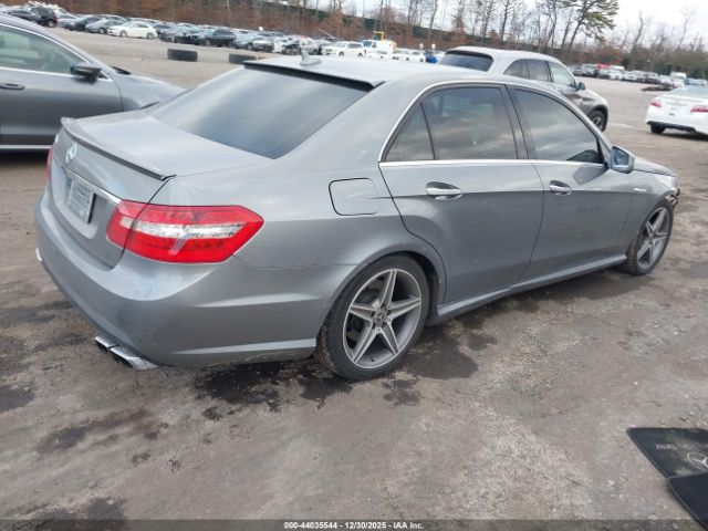 2011 MERCEDES-BENZ E 550 WDDHF9AB3BA414897 Photo 3