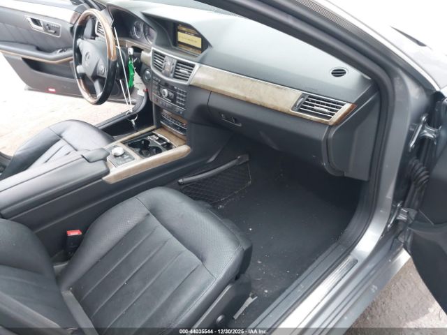 2011 MERCEDES-BENZ E 550 WDDHF9AB3BA414897 Photo 4