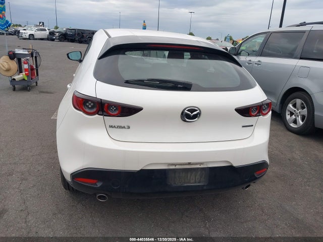 Mazda Mazda3 2.5 S 2021 JM1BPAJL7M1300203 Image 16