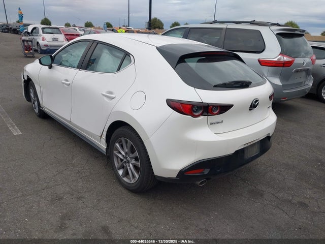 Mazda Mazda3 2.5 S 2021 JM1BPAJL7M1300203 Image 3