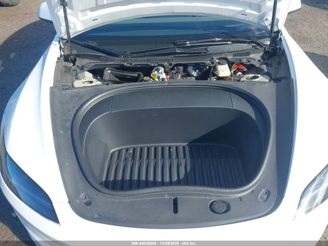 2024 TESLA MODEL 3 5YJ3E1EA1RF739043 Photo 9