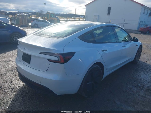 2024 TESLA MODEL 3 5YJ3E1EA1RF739043 Photo 3