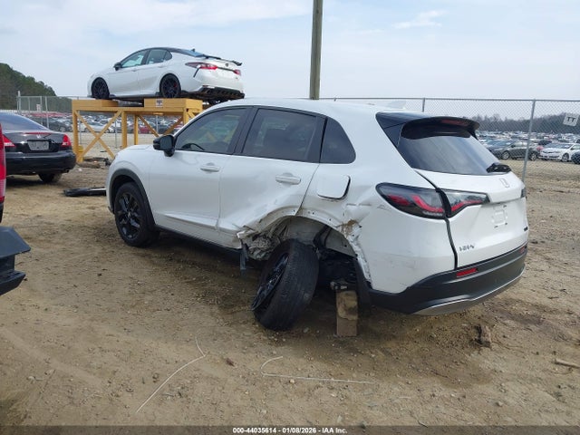 2023 HONDA HR-V 3CZRZ1H52PM716452 Photo 2