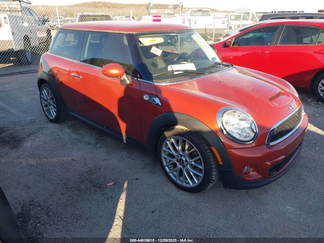 2011 MINI COOPER S WMWSV3C5XBTY23987 Photo 0