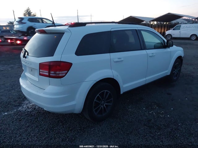 Dodge JOURNEY SE 2018 3C4PDCAB6JT508806 Image 4