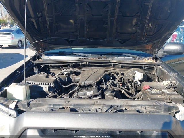 Toyota Tacoma Prerunner 2014 5TFJX4GN5EX027234 Image 10