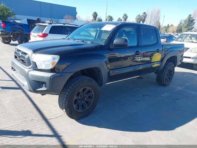 Toyota Tacoma Prerunner 2014 5TFJX4GN5EX027234 Image 2
