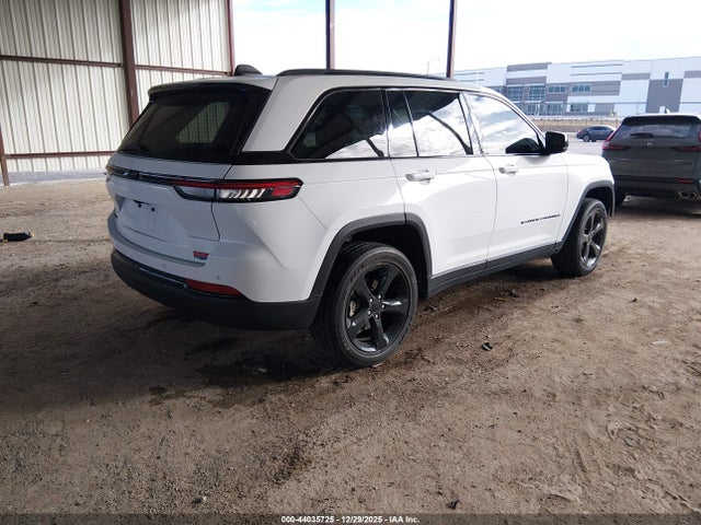 2022 JEEP GRAND CHEROKEE 1C4RJHAG5N8595371 Photo 3