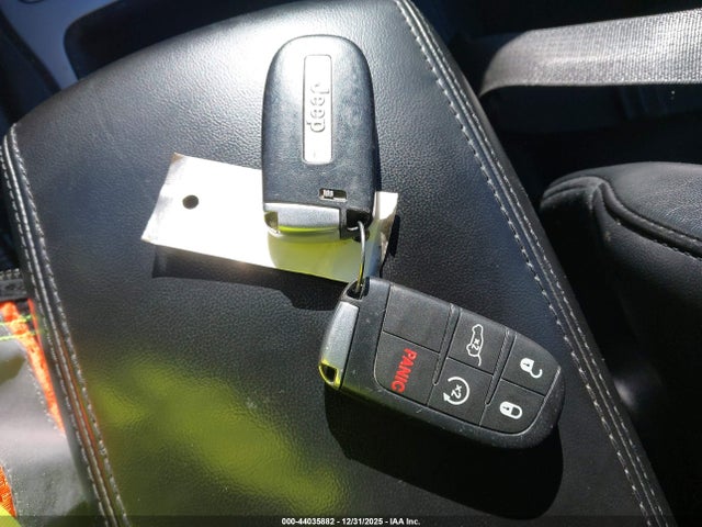 2019 JEEP GRAND CHEROKEE 1C4RJFAG2KC567637 Photo 10