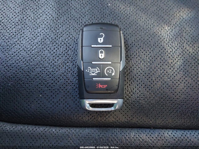44035969 :رقم المزاد ، 1C6SRFJPXSN553524 vin ، 2025 Ram 1500 Laramie  4x4 5'7 Box مزاد بيع