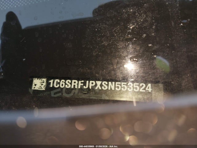 44035969 :رقم المزاد ، 1C6SRFJPXSN553524 vin ، 2025 Ram 1500 Laramie  4x4 5'7 Box مزاد بيع