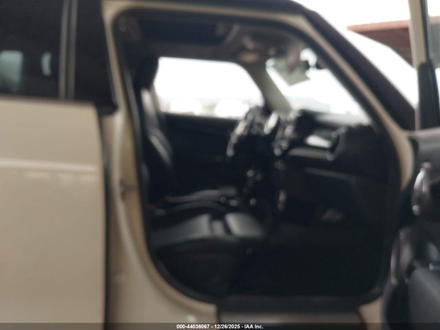 2015 MINI HARDTOP WMWXU3C54F2B65946 Photo 4