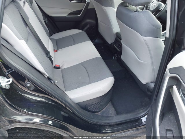 2021 TOYOTA RAV4 HYBRID 4T3RWRFV8MU046092 Photo 7