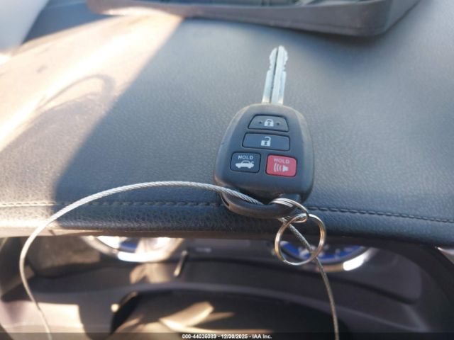 2018 TOYOTA COROLLA 2T1BURHE1JC047529 Photo 10