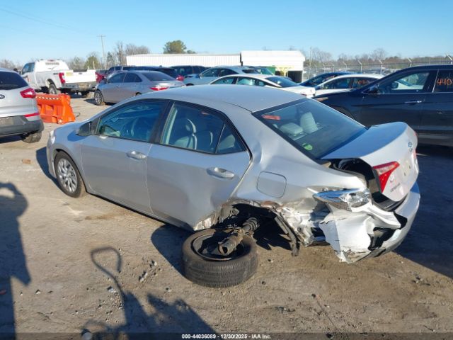 2018 TOYOTA COROLLA 2T1BURHE1JC047529 Photo 2