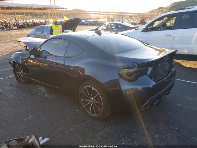 2019 TOYOTA 86 JF1ZNAA15K8700855 Photo 2