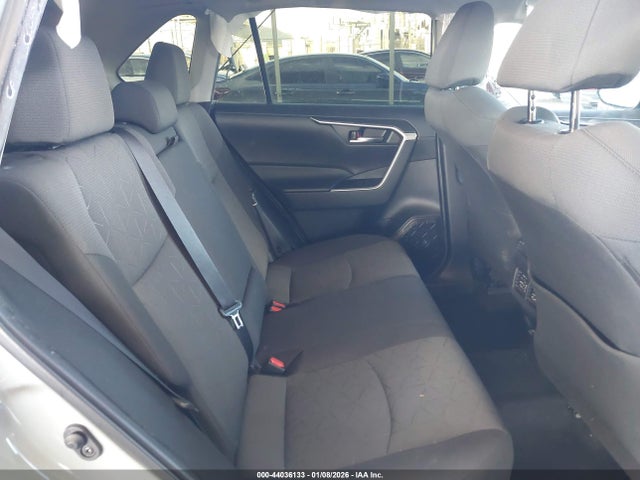Toyota Rav4 Xle 2022 2T3W1RFV1NW195897 Image 8