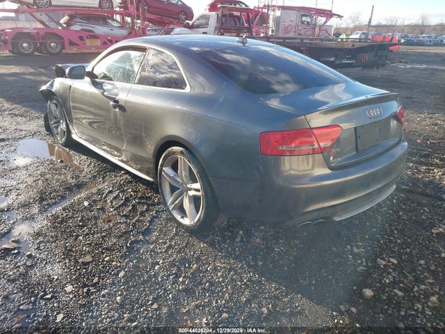 2011 AUDI S5 WAUVVAFRXBA001802 Photo 2