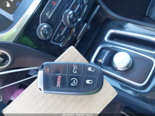 2016 CHRYSLER 300C 2C3CCAEG3GH248222 Photo 10