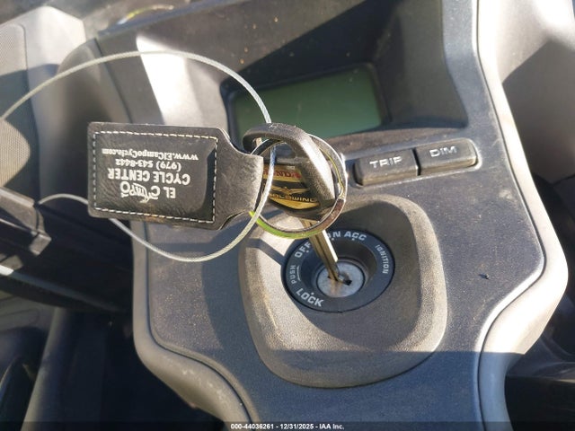 2006 HONDA GL1800 1HFSC47F26A504110 Photo 10