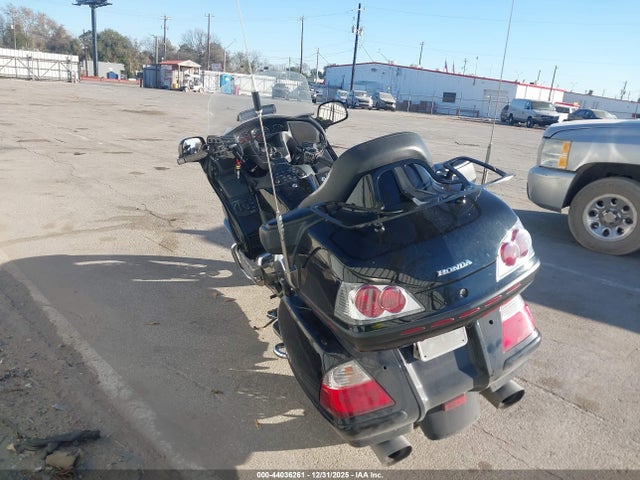 2006 HONDA GL1800 1HFSC47F26A504110 Photo 2