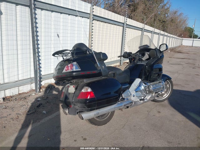 2006 HONDA GL1800 1HFSC47F26A504110 Photo 3