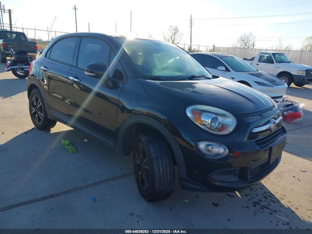2016 FIAT 500X ZFBCFYBT5GP376179 Photo 0