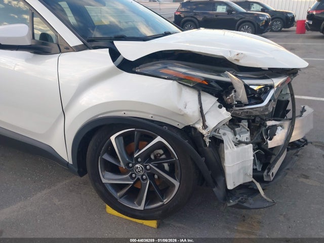 JTNKHMBX9M1110897 Toyota C-hr Limited