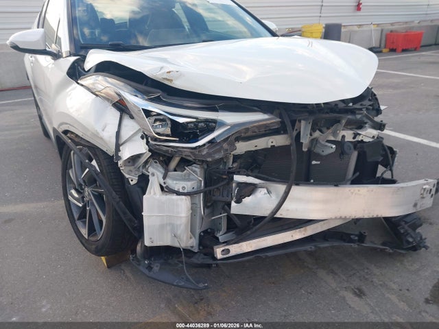 JTNKHMBX9M1110897 Toyota C-hr Limited