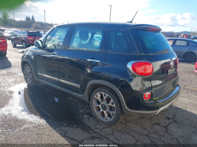 2014 FIAT 500L ZFBCFADH4EZ010120 Photo 2