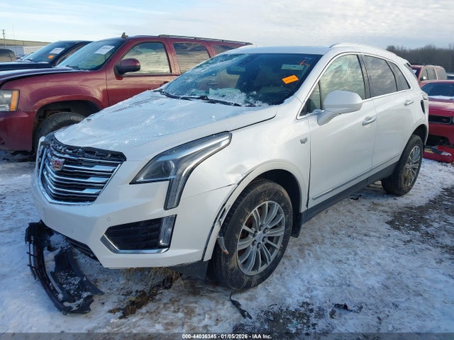 2018 CADILLAC XT5 1GYKNCRS4JZ242555 Photo 1