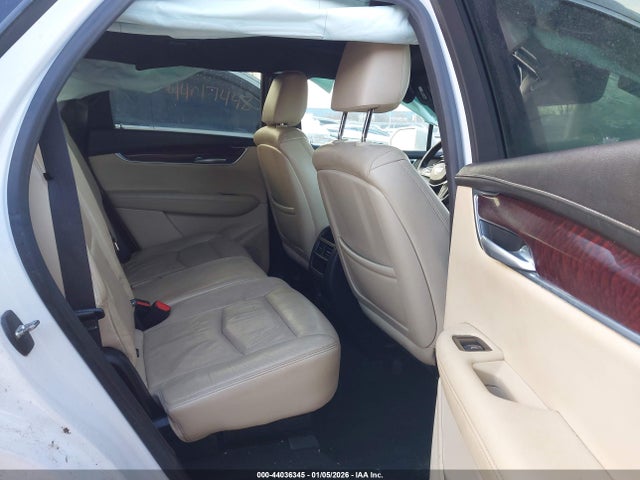 2018 CADILLAC XT5 1GYKNCRS4JZ242555 Photo 7