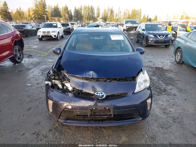 JTDKN3DU5F1987402 Toyota Prius Two