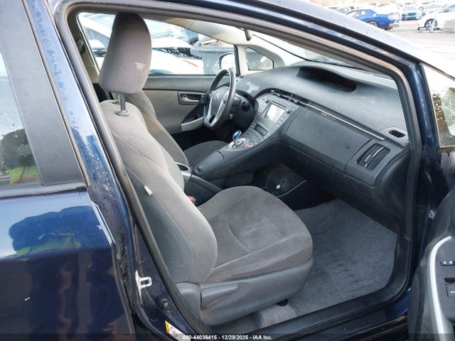 JTDKN3DU5F1987402 Toyota Prius Two