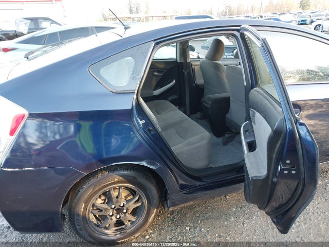 JTDKN3DU5F1987402 Toyota Prius Two