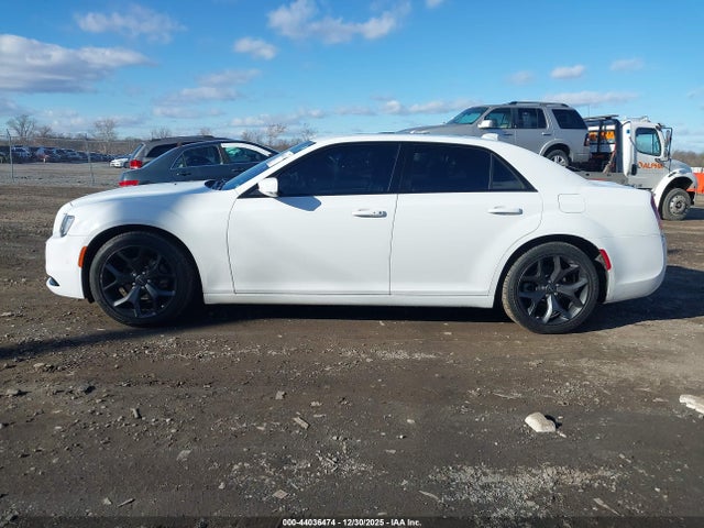 Продажа на аукционе авто 2023 Chrysler 300 300s, vin: 2C3CCABG5PH517292, номер лота: 44036474