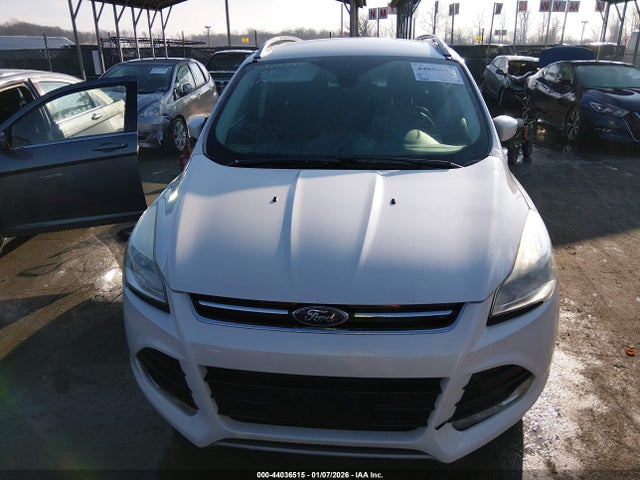 44036515 :رقم المزاد ، 1FMCU9J92FUC86160 vin ، 2015 Ford Escape Titanium مزاد بيع