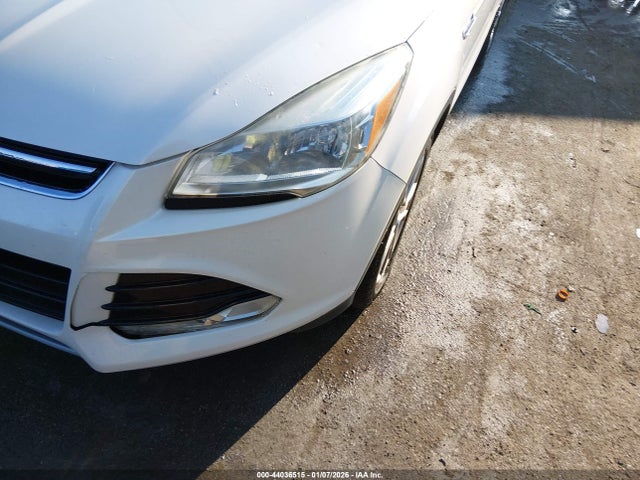 44036515 :رقم المزاد ، 1FMCU9J92FUC86160 vin ، 2015 Ford Escape Titanium مزاد بيع