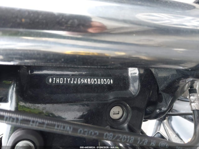 1HD1YJJ65KB038030 Harley-Davidson FXBB