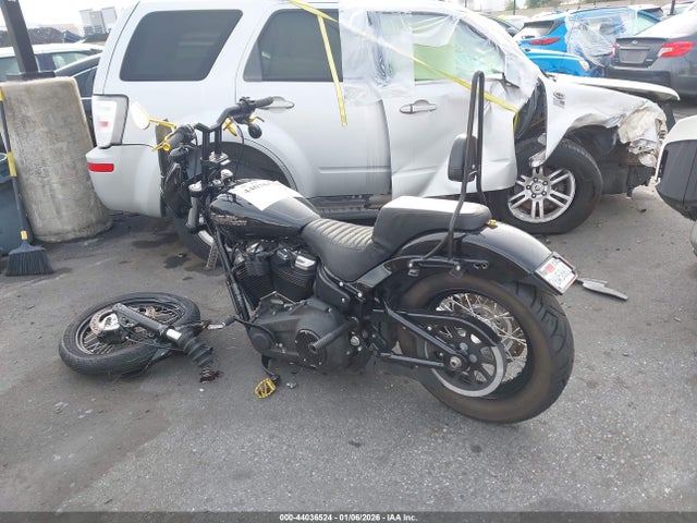 1HD1YJJ65KB038030 Harley-Davidson FXBB