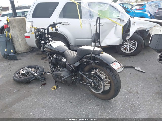 2019 HARLEY-DAVIDSON FXBB 1HD1YJJ65KB038030 Photo 2