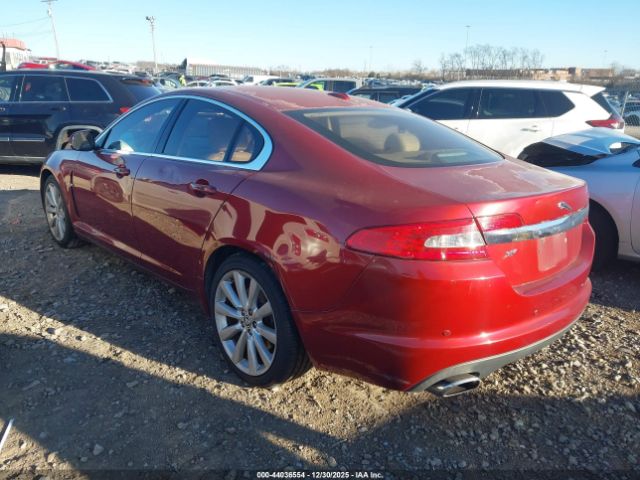 2011 JAGUAR XF SAJWA0GB7BLS18230 Photo 2