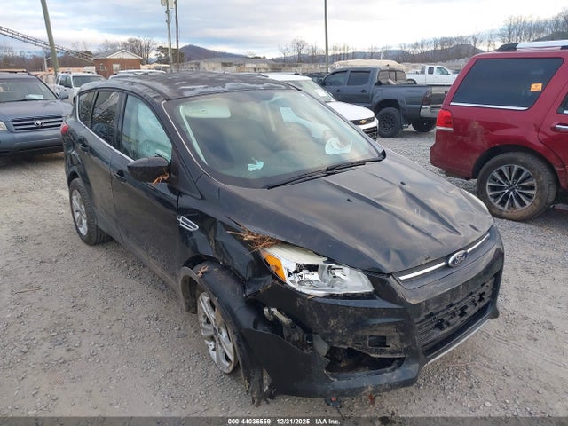 1FMCU9GX8EUD99616 Ford ESCAPE SE