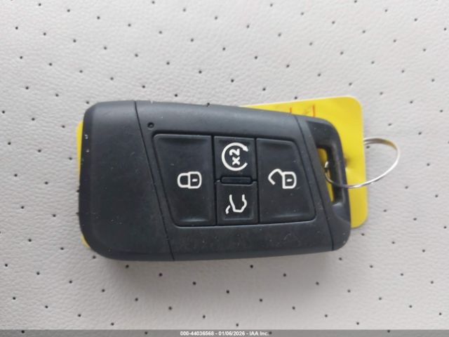 2018 VOLKSWAGEN TIGUAN 3VV2B7AX6JM162996 Photo 10