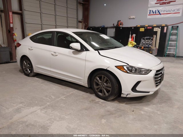 5NPD84LF0JH324880 Hyundai ELANTRA SEL