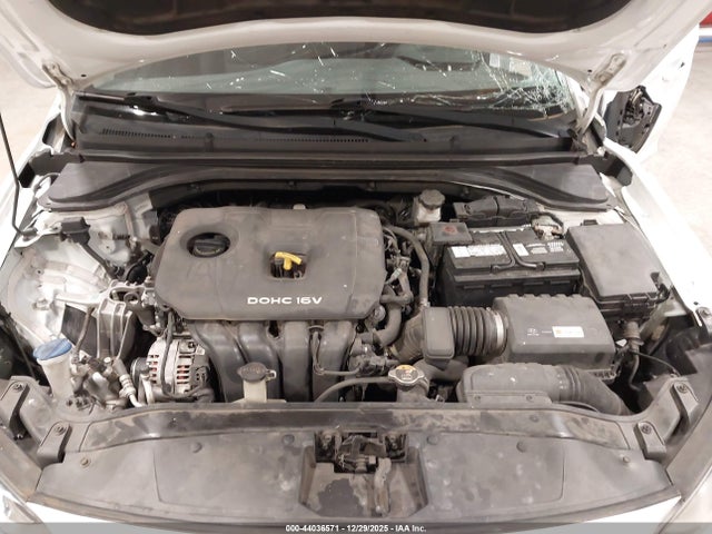 5NPD84LF0JH324880 Hyundai ELANTRA SEL