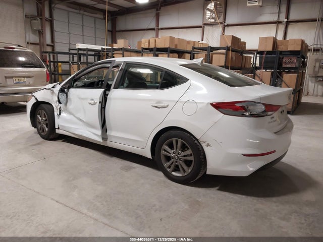 5NPD84LF0JH324880 Hyundai ELANTRA SEL